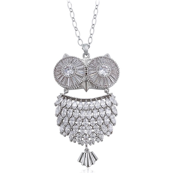 Elegant swarovski crystal Owl necklace - Picture 1 of 7